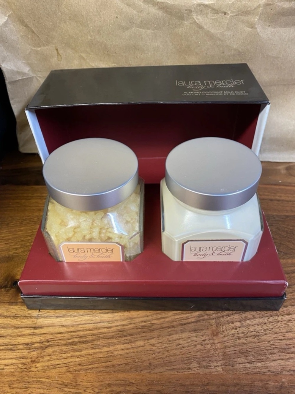 NIB Laura Mercier Body & Bath Brulee Soufflé Crème & Bath Salts Set 6 Oz